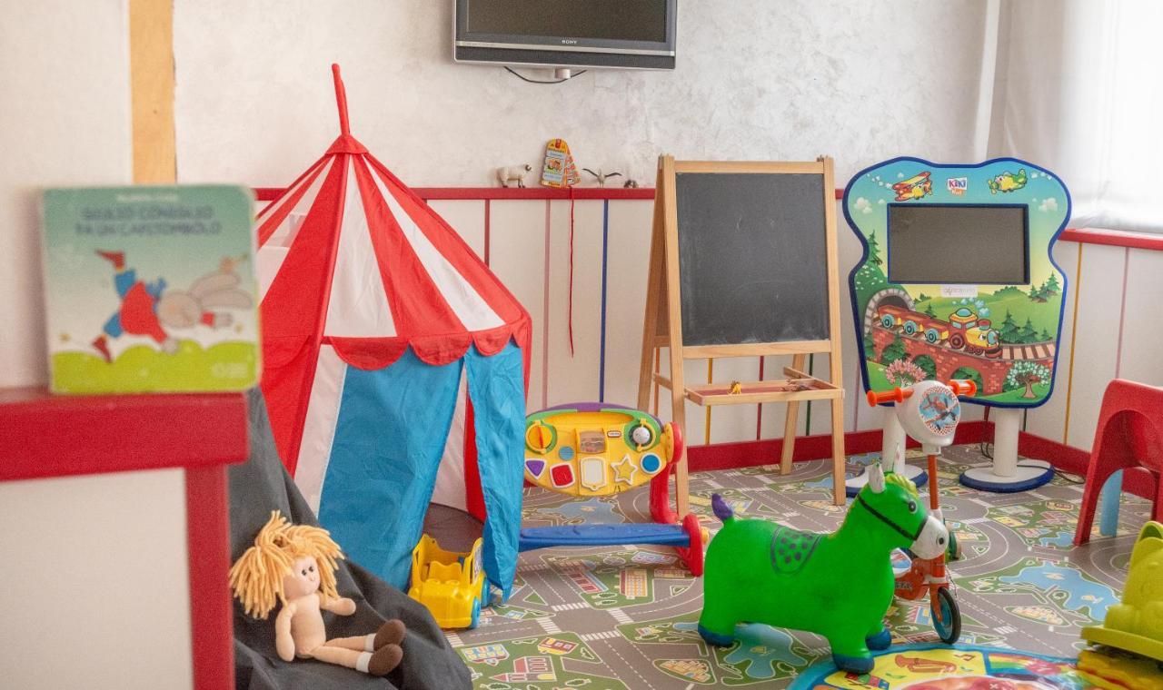 Antille E Azzorre 3*